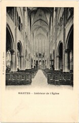 Mantes Interieur de l'Eglise