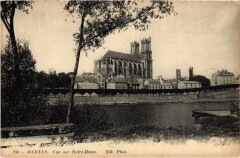Mantes vue sur Notre Dame