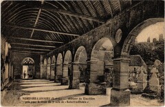 Montfort l'Amaury Interieur du Cimetiere à Montfort-l'Amaury