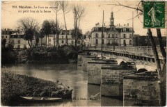 Meulan Le Fort en amont au petit bras de la Seine