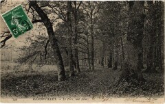 Rambouillet Le Parc une Allee à Rambouillet