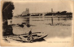 Mantes vue prise de l'Ile des Boeufs