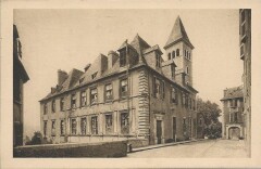 L'Ancien Parlement de Navarre -
																					64000 Pau
																			