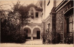 Paris 7e-Cour de Parloir du Monastére des Clarisses à Paris 7e