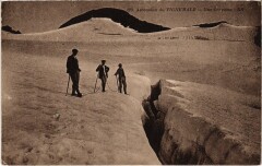 Vignemale Ascension une crevasse
