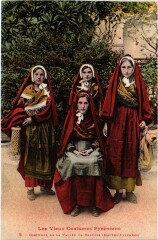Pyrénées Costume Vallée de Bagneres Folklore