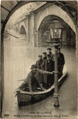 Carte postale ancienne Crue de la Seine - Le Passeur, du Pont National au Pont de Tolbiac
                                                                     à Paris 13e
                                