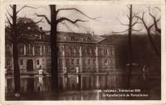 Sevres manufacture de Porcelaines Inondations