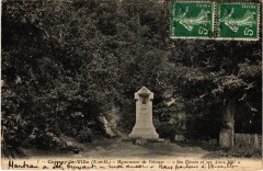 Cernay-la-Ville Monument de Pelouse à Cernay-la-Ville