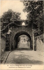 Cernay-la-Ville Porte de l'Abbaye des Vaux-de-Cernay à Cernay-la-Ville