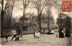 Mantes-la-Jolie Square Brieussel - Rond-Point -
																					78200 Mantes-la-Jolie
																			