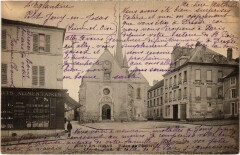 Jouy-en-Josas Place de l'Eglise à Jouy-en-Josas