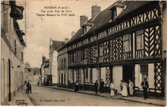 Houdan Vue prise Rue de Paris - Vieilles Maisons à Houdan