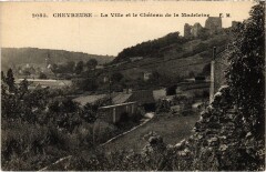 Chevreuse La Ville et le Chateau de la Madeleine à Chevreuse