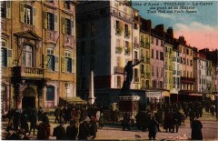 Toulon Le Carré du port et la Mairie à Toulon