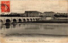 Tours La Loire à Tours
