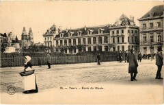 Tours Ecole du Musee à Tours