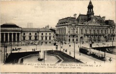 Tours Palais de Justice Hotel de Ville et la Place à Tours