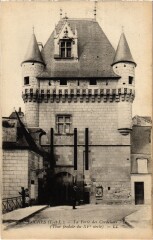 Loches Porte des Cordeliers à Loches