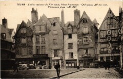 Tours Vieilles maisons Place Plumereau -
																					37200 Tours
																			