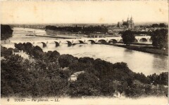 Tours vue generale à Tours