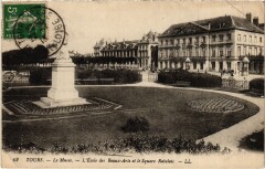 Tours Le Musee à Tours