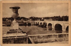 Tours Le Pont à Tours