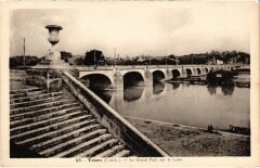 Tours Grand Pont à Tours