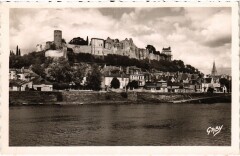 Chinon le chateau à Chinon