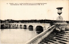 Tours Pont de Pierre à Tours