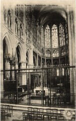 Tours La Cathedrale le choeur à Tours