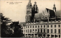 Tours Le Musee à Tours