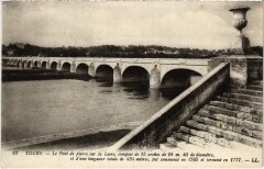 Tours Pont de Pierre à Tours