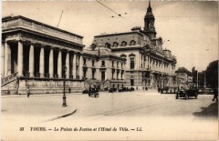 Tours - Le Palais de Justice et le Nouvel Hotel de Ville à Tours