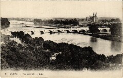 Tours vue generale à Tours