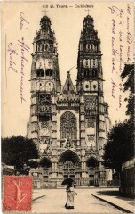 Tours La Cathedrale à Tours