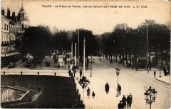 Tours Place du Palais à Tours