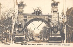 Angers - Carte Photo - Fete De La Victoire - Arc De Triomphe Bd Carnot -
																					49100 Angers
																			