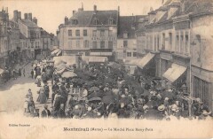 Montmirail - Le Marche Place Remy Petit à Montmirail