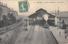 Nevers - La Gare - Interieur - Train à Nevers