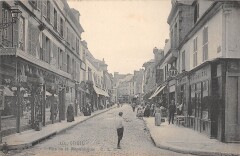 Creil - La Rue De La Republique -
																					60100 Creil
																			