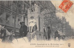 Lyon - Cavalcade De La Mi-Careme 1911 - Le Char De La Faculte De Droit