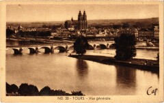 Tours Vue Generale à Tours
