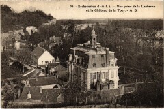 Rochecorbon Vue prise de la Lanterne et le Chateau de la Tour à Rochecorbon