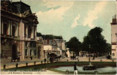 Tours La Place du Palais de Justice à Tours