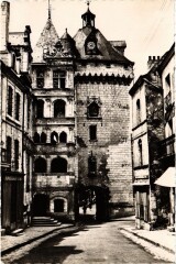 Loches Hotel de Ville -
																					37600 Loches
																			