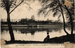 Tours La Loire - La Cathedrale - Tour de Guise à Tours