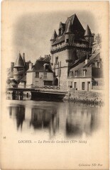Loches Porte des Cordeliers à Loches
