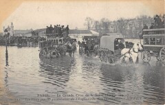 Paris - Gde Crue De La Seine - La Seule Partie Praticable Esplanade Inval