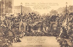Carte postale ancienne Le Tombeau du Soldat Inconnu inhumé sous l'Arc de Triomphe le 11 Novembre 1920
                                                                     à Paris 16e
                                
